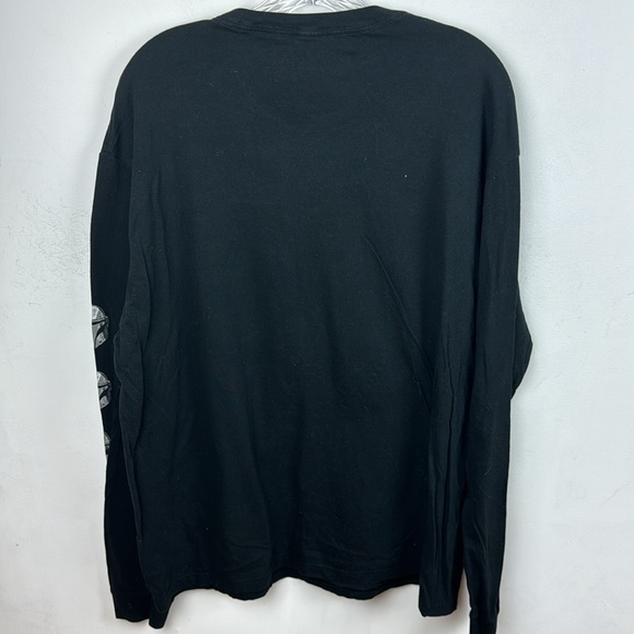 Star Wars The Mandalorian Long Sleeve - Picture 2 of 5